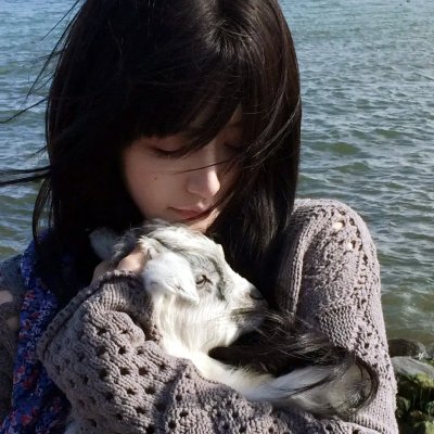 巴黎爱漫游 海报